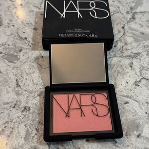 New in Box NARS 4013 Powder blush orgasm full size .16oz